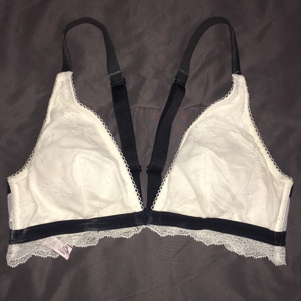 SOLD Victoria’s Secret lace bralette